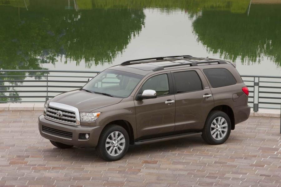  Toyota Sequoia 2013 года  (фото 42 из 50)